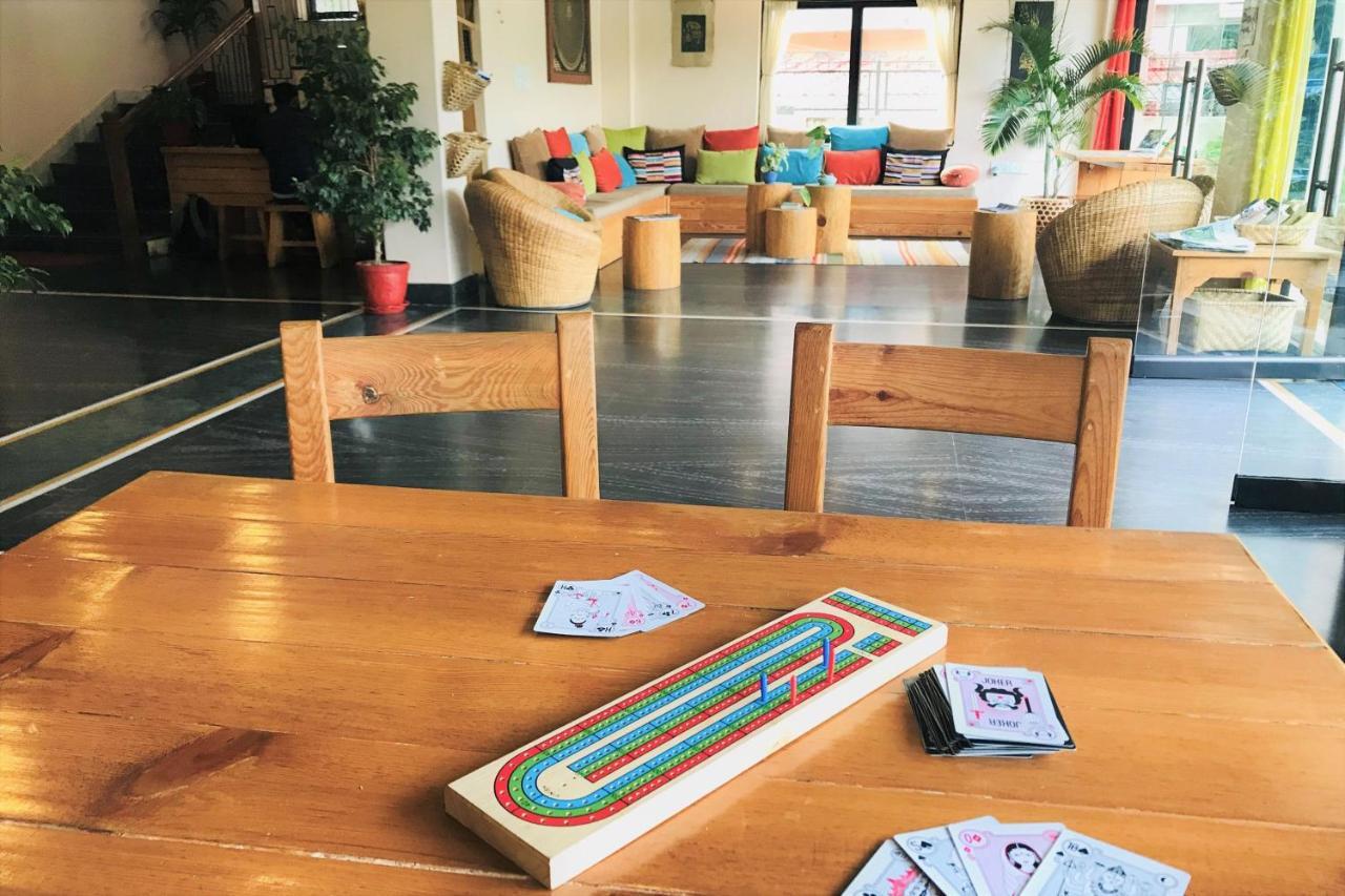 Hotel Karuna Pokhara Bagian luar foto