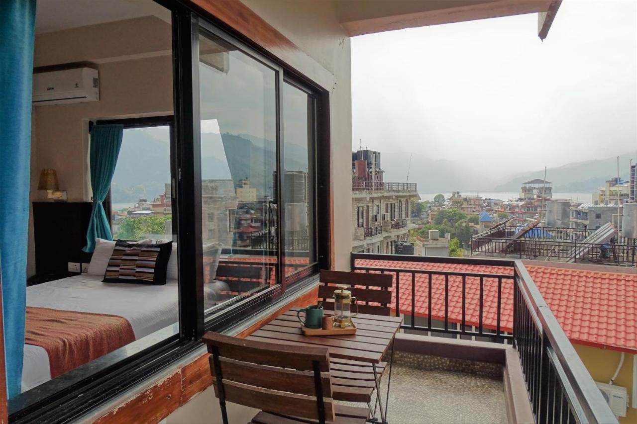 Hotel Karuna Pokhara Bagian luar foto