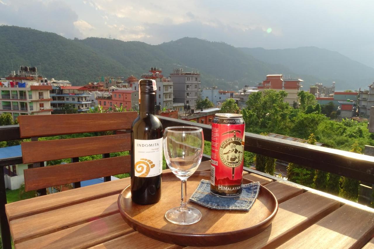 Hotel Karuna Pokhara Bagian luar foto