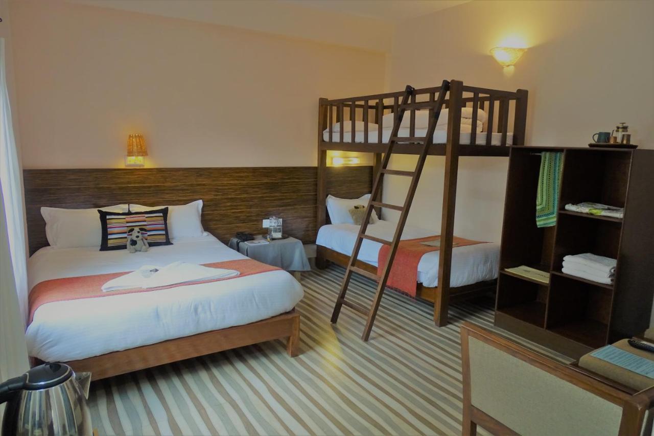 Hotel Karuna Pokhara Bagian luar foto