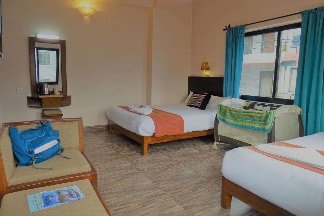Hotel Karuna Pokhara Bagian luar foto