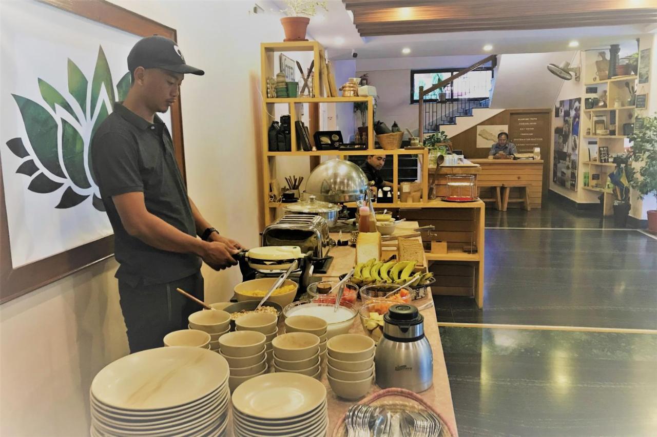 Hotel Karuna Pokhara Bagian luar foto