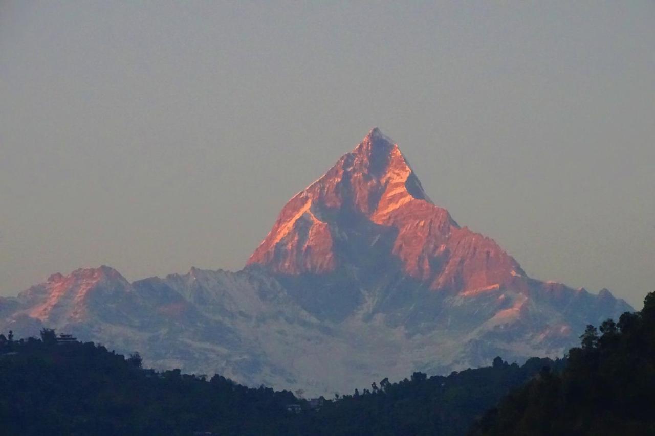 Hotel Karuna Pokhara Bagian luar foto