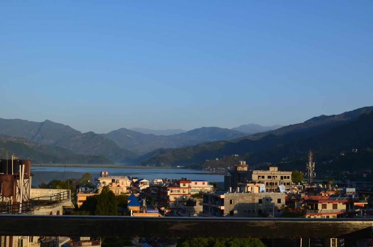 Hotel Karuna Pokhara Bagian luar foto